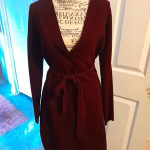 Diane Von Furstenberg Long- Sleeved Wrap Dress Solid Beautiful Burgundy size Med